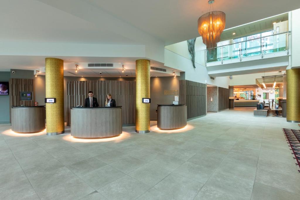 CROWNE PLAZA NEC ,  B40 1PS near  Birmingham Airport View Point 13