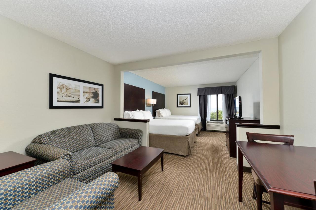 Holiday Inn Express & Suites Tampa/Rocky Point Island , FL 33607 near Tampa International Airport View Point 13