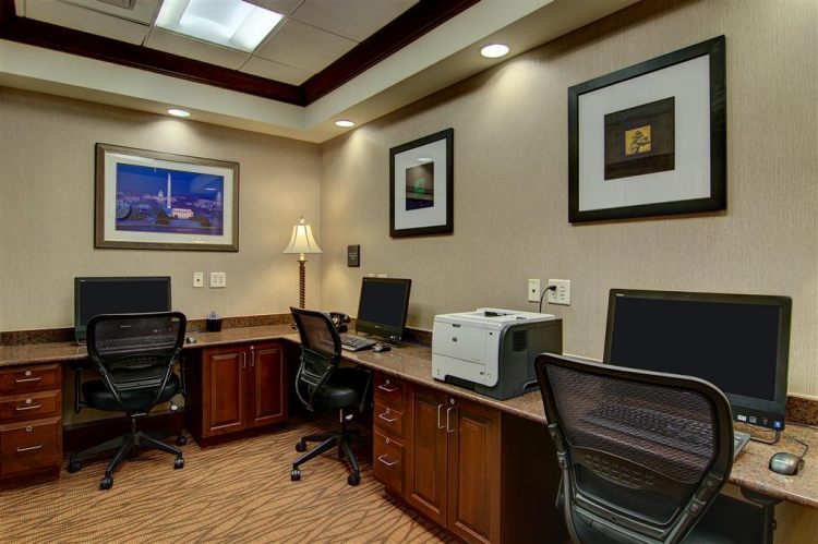 Hampton Inn & Suites Washington-Dulles International Airport , DC 20166 near Washington Dulles International Airport View Point 10