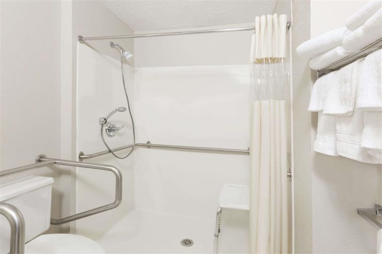 Days Inn & Suites by Wyndham Des Moines Airport , IA 50315 near Des Moines International Airport View Point 12