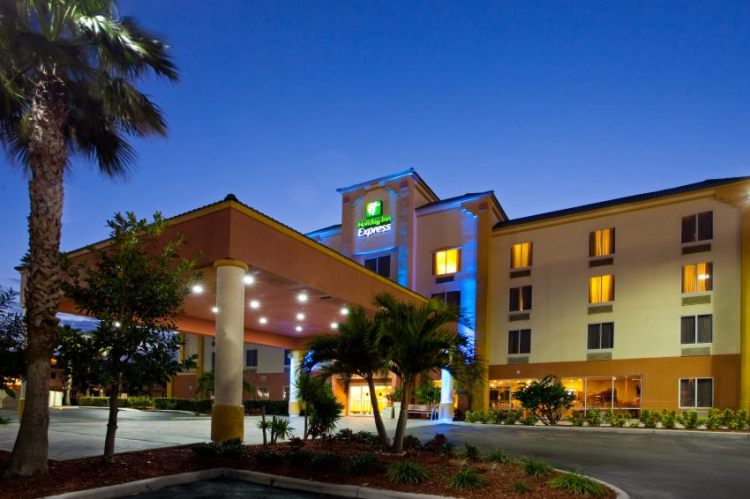 Holiday Inn Express Hotel & Suites Cocoa Beach, an IHG Hotel , FL 32931 near Port Canaveral Cruise View Point 5