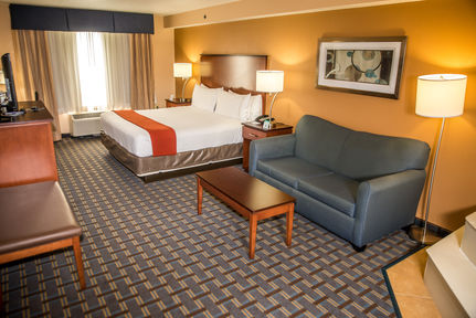 Holiday Inn Express Hotel & Suites Cocoa Beach, an IHG Hotel , FL 32931 near Port Canaveral Cruise View Point 22