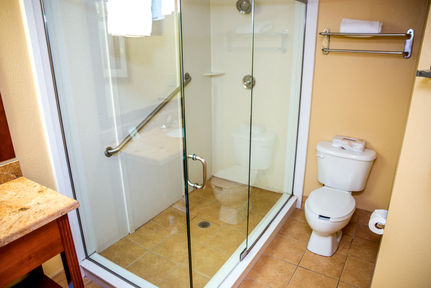 Holiday Inn Express Hotel & Suites Cocoa Beach, an IHG Hotel , FL 32931 near Port Canaveral Cruise View Point 24