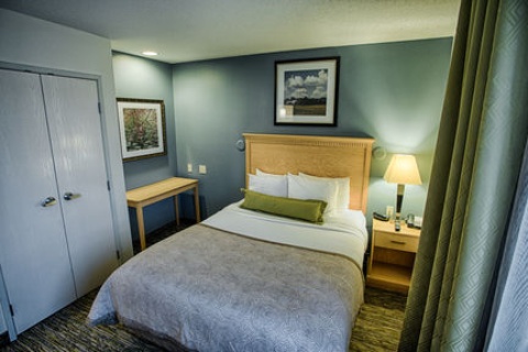 Candlewood Suites Fargo-N. Dakota State Univ. , ND 58102 near Hector International Airport View Point 49