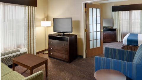 Holiday Inn Express Hotel & Suites Saginaw, an IHG Hotel , MI 48604 near MBS International Airport View Point 20
