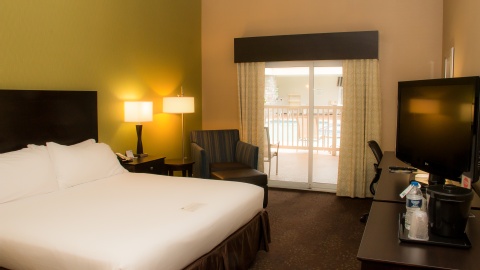 Holiday Inn Express Hotel & Suites Saginaw, an IHG Hotel , MI 48604 near MBS International Airport View Point 23