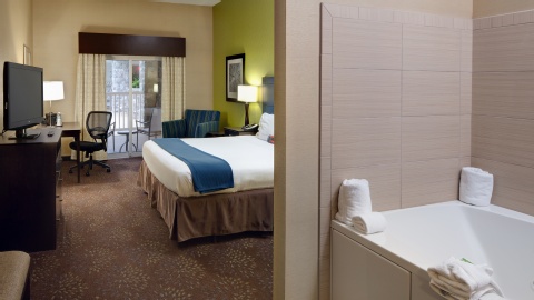 Holiday Inn Express Hotel & Suites Saginaw, an IHG Hotel , MI 48604 near MBS International Airport View Point 24