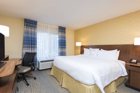 Fairfield Inn & Suites by Marriott Tampa Westshore/Airport , FL 33607 near Tampa International Airport View Point 20