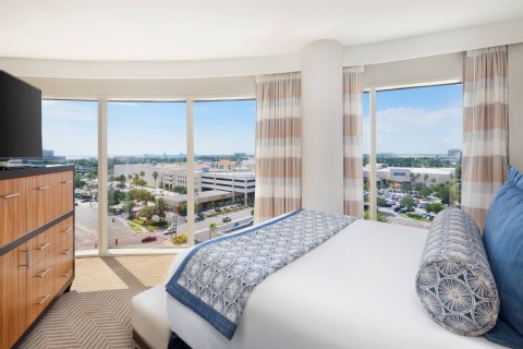 The Westshore Grand a Tribute Portfolio Hotel Tampa , FL 33609 near Tampa International Airport View Point 1