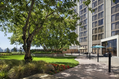 Radisson Blu Vancouver Airport Hotel & Marina Richmond , BC V7B 1C7 near Vancouver International Airport View Point 3