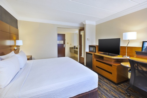 Fairfield by Marriott Inn & Suites Herndon Reston , VA 20170 near Washington Dulles International Airport View Point 15