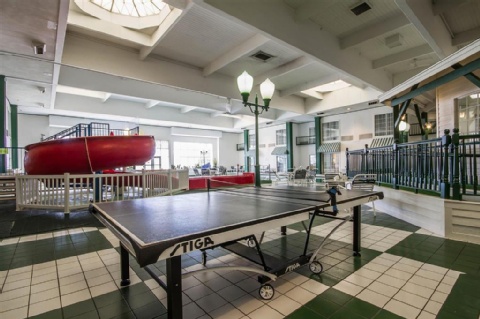 COMFORT SUITES APPLETON AIRPORT , WI 54914 near Appleton International Airport View Point 6