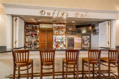 COMFORT SUITES APPLETON AIRPORT , WI 54914 near Appleton International Airport View Point 19