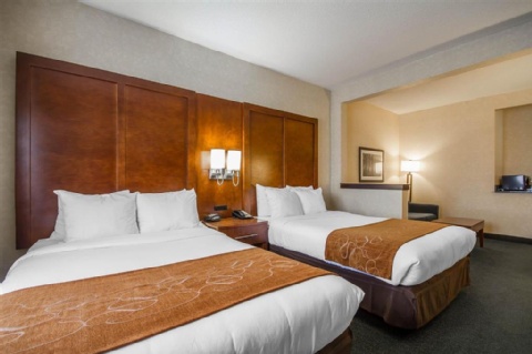COMFORT SUITES APPLETON AIRPORT , WI 54914 near Appleton International Airport View Point 28
