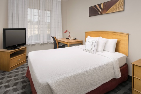 TownePlace Suites by Marriott Albuquerque Airport , NM 87106 near Albuquerque International Sunport View Point 21