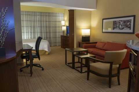Courtyard by Marriott Long Beach Airport , CA 90808 near Long Beach Airport View Point 30
