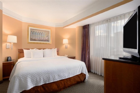 Embassy Suites by Hilton Crystal City National Airport , DC 22202 near Ronald Reagan Washington National Airport View Point 19