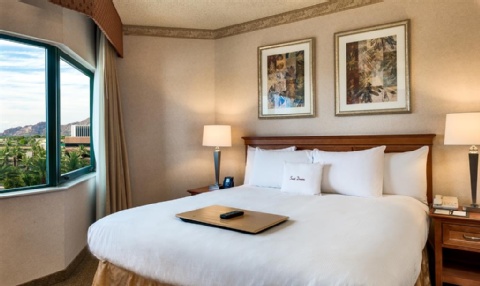 DoubleTree Suites by Hilton Phoenix , AZ 85008 near Sky Harbor International Airport View Point 18