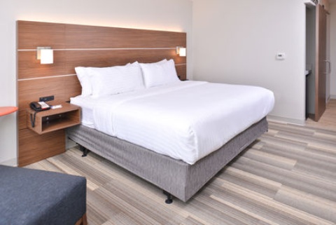 Holiday Inn Express & Suites Omaha Airport, an IHG Hotel , NE 51510 near Eppley Airfield View Point 24