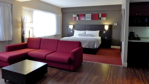Armon Plaza Montreal Airport Trademark Collection by Wyndham , QC PQ H4T 1E3 near Montreal-Pierre Elliott Trudeau Int. Airport View Point 20