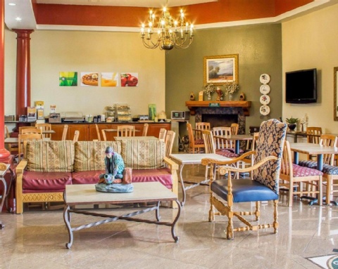 Motel 6 Tucson, AZ – Airport / Kino Sports Complex , AZ 85706 near Tucson International Airport View Point 10