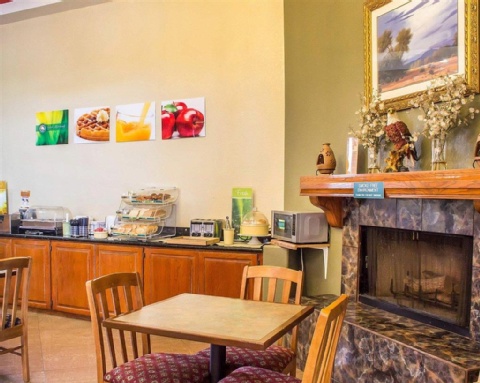 Motel 6 Tucson, AZ – Airport / Kino Sports Complex , AZ 85706 near Tucson International Airport View Point 14