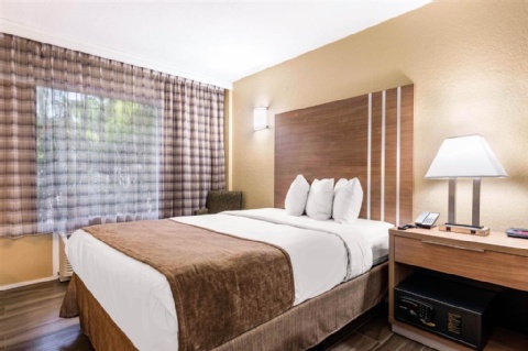 Rodeway Inn & Suites Fort Lauderdale Airport & Cruise Port , FL 33312 near Fort Lauderdale-hollywood International Airport View Point 28