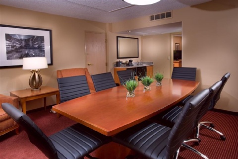 Embassy Suites Kansas City International Airport , MO 64153 near Kansas City International Airport View Point 15