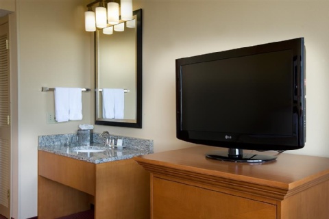 Embassy Suites Kansas City International Airport , MO 64153 near Kansas City International Airport View Point 20