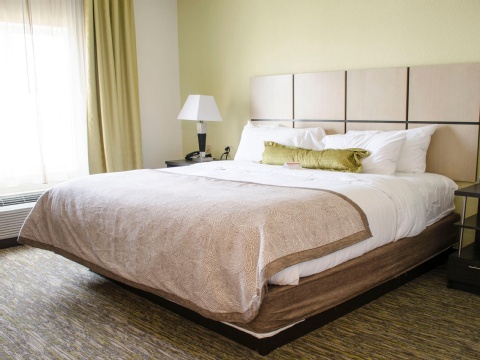 Sonesta Simply Suites Pittsburgh Airport , PA 15275 near Pittsburgh International Airport View Point 1