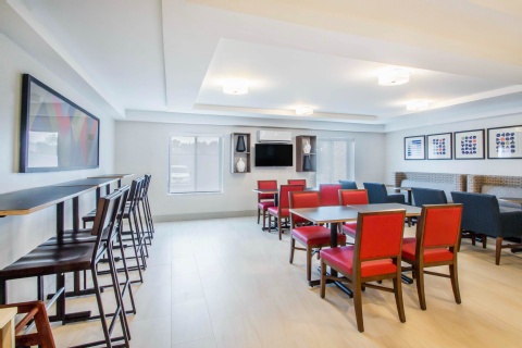 Holiday Inn Express & Suites Albany Airport - Wolf Road by IHG , NY 12205 near Albany International Airport View Point 3
