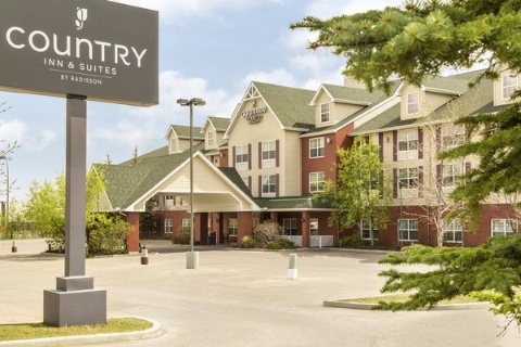 Country Inn & Suites by Radisson, Calgary-Airport, AB , AB T2E8V8 near Calgary International Airport View Point 1