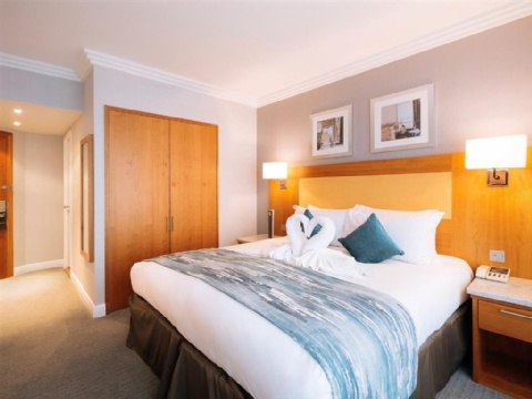 Sofitel London Gatwick ,  RH6 0PH near Gatwick Airport View Point 25