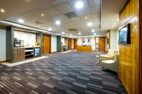 Holiday Inn London - Gatwick Airport ,  RH6 0BA  near Gatwick Airport View Point 8