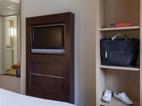 Hotel ibis Schiphol Amsterdam Airport ,  1171 PK near Amsterdam Airport Schiphol View Point 36