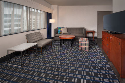 Courtyard by Marriott Arlington Crystal City/Reagan National Airport , VA 22202 near Ronald Reagan Washington National Airport View Point 24
