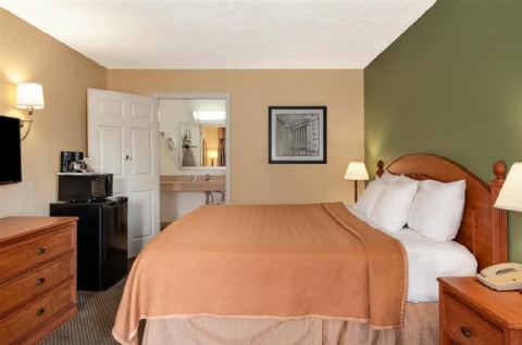 Developer Inn & Suites Airport JAX, a Baymont by Wyndham , FL 32218 near Jacksonville International Airport View Point 10