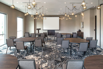 Holiday Inn Boston Logan Airport - Chelsea, an IHG Hotel , MA 02150 near Boston Logan International Airport View Point 14