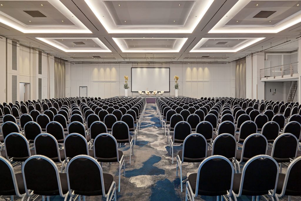 Sheraton Frankfurt Airport Hotel & Conference Center ,  60549 near Frankfurt Airport View Point 11