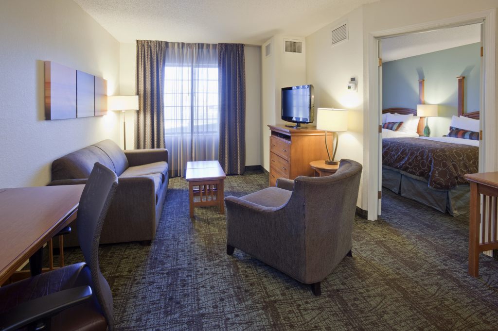 Candlewood Suites Eagan Arpt South - Mall Area, an IHG Hotel , MN 55122 near Minneapolis-saint Paul International Airport (wold-chamberlain Field) View Point 25