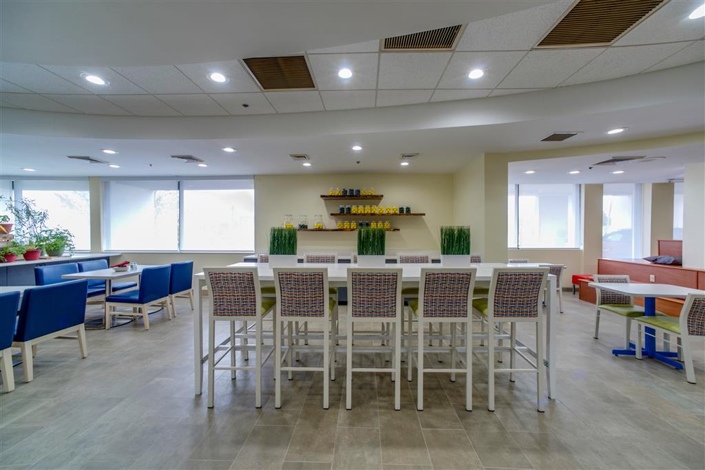 St Louis Airport Hotel , MO 63134 near Lambert-saint Louis International Airport View Point 6