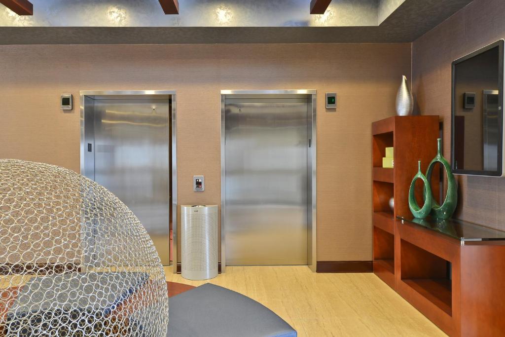 Wyndham Garden Elk Grove Village/O'Hare , IL 60007 near Ohare International Airport View Point 4