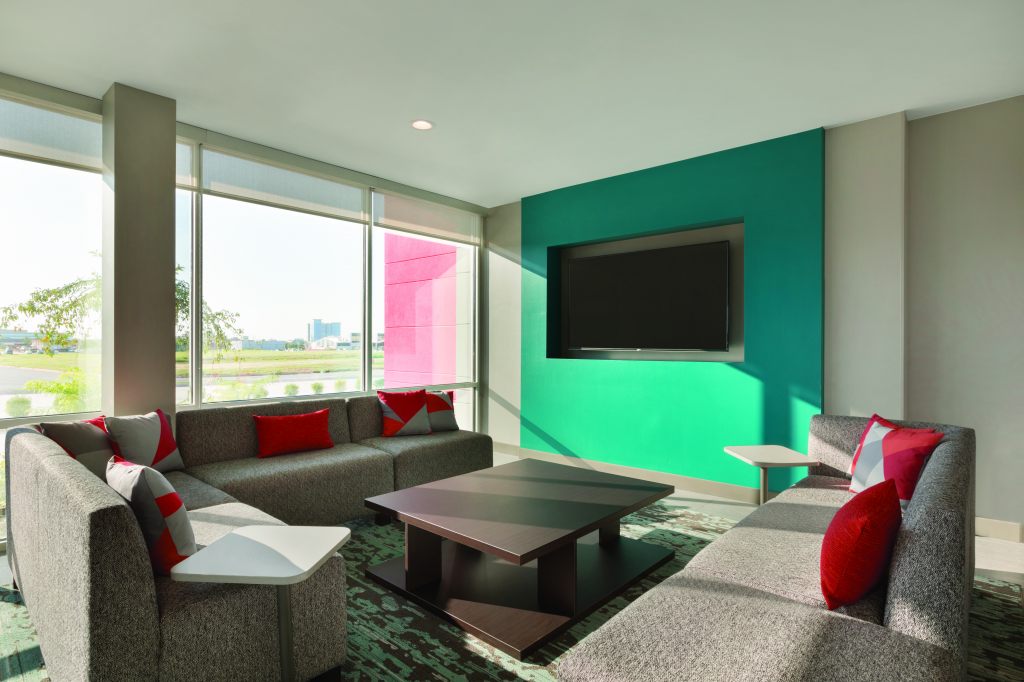 avid hotels - Boston Logan Airport - Revere, an IHG Hotel , MA 02151 near Boston Logan International Airport View Point 4