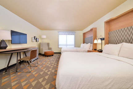 Holiday Inn Kansas City Airport , MO 64153 near Kansas City International Airport View Point 28