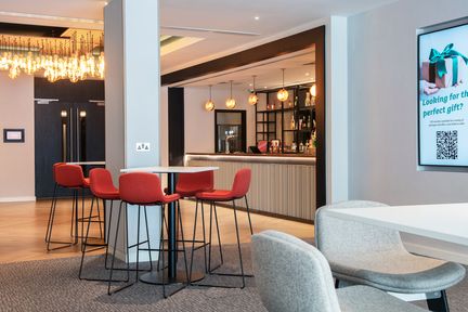 Holiday Inn London-Shepperton, an IHG Hotel ,  TW17 8NP near Heathrow Airport View Point 9