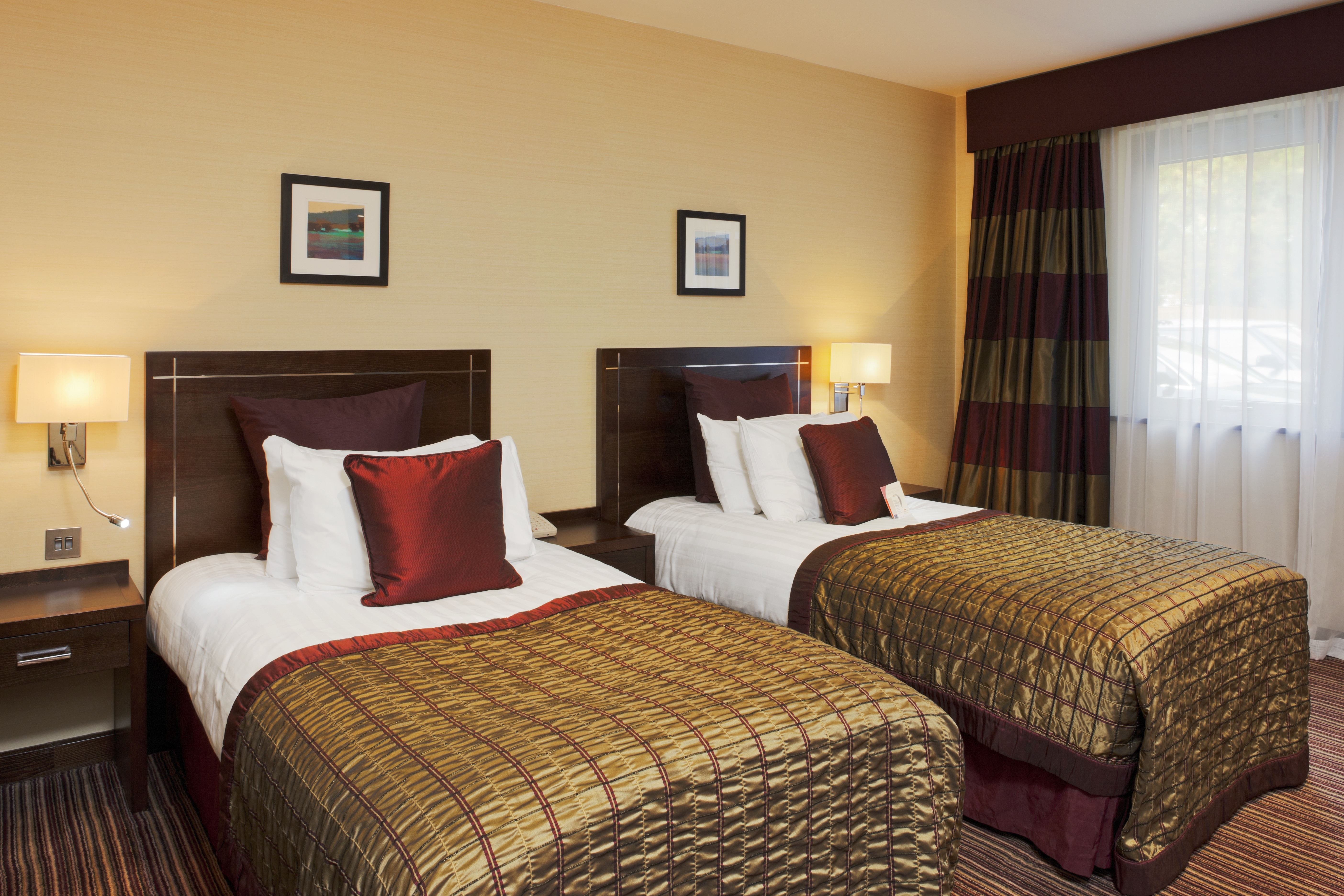 Crowne Plaza London - Gatwick Airport, an IHG Hotel ,  RH11 7SX near Gatwick Airport View Point 17