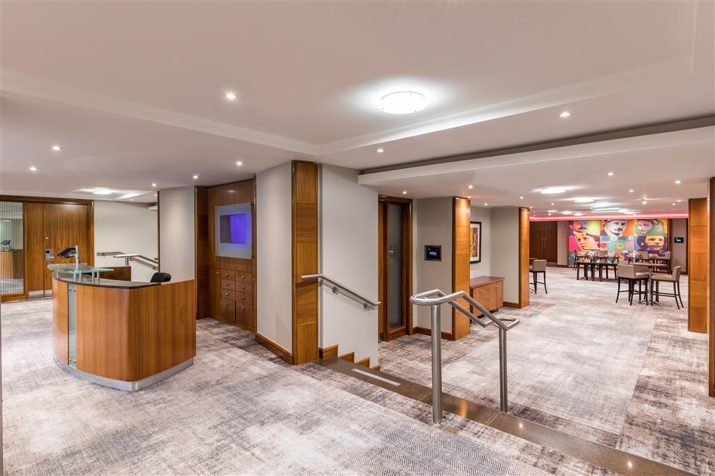 Radisson Hotel and Conference Centre London Heathrow ,  UB7 0DU near Heathrow Airport View Point 12