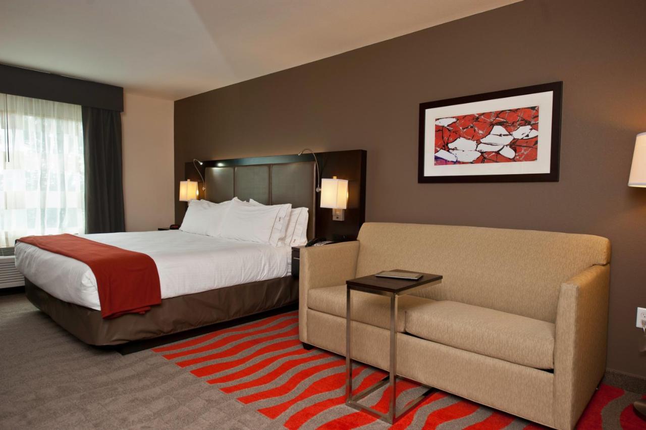 Holiday Inn Express Columbus Airport – Easton , OH 43219 near Port Columbus International Airport View Point 14