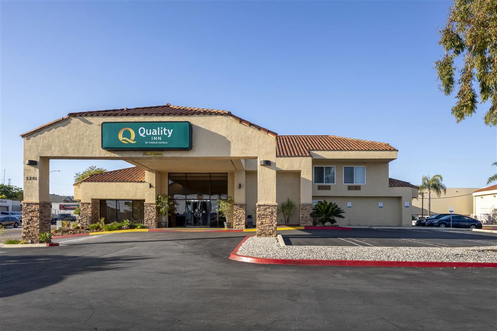 Quality Inn Long Beach - Signal Hill , CA 90755 near Long Beach Airport View Point 1