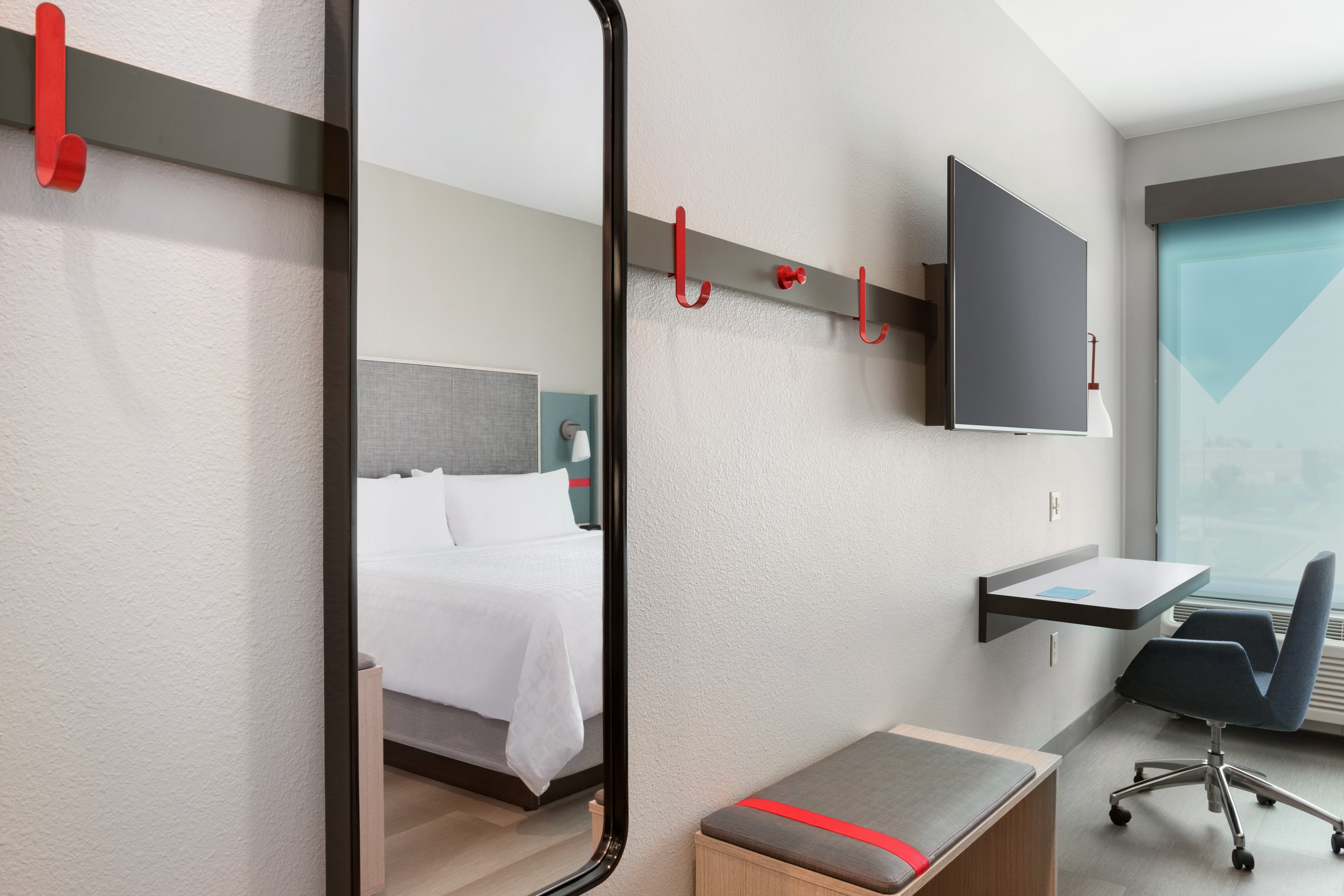 Avid hotel Ft Lauderdale Airport - Cruise , FL 33312 near Port Everglade View Point 12